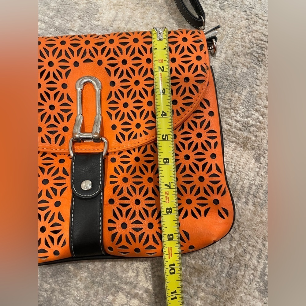 Victoria Leland Designs Orange Cut Out Crossbody Purse 👛 Summer Color Pop! - Picture 9 of 12